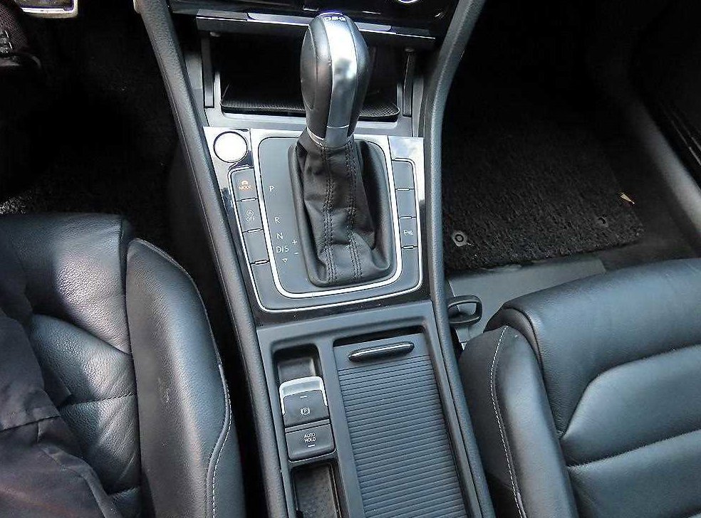 폭스바겐 골프 2.0 TDI 사진 10