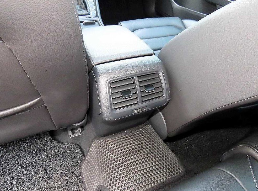 폭스바겐 골프 2.0 TDI 사진 16