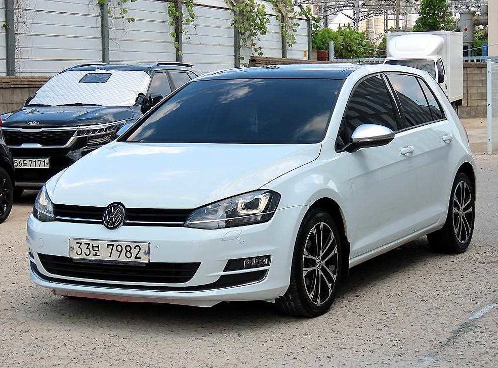 폭스바겐 골프 2.0 TDI 사진 2