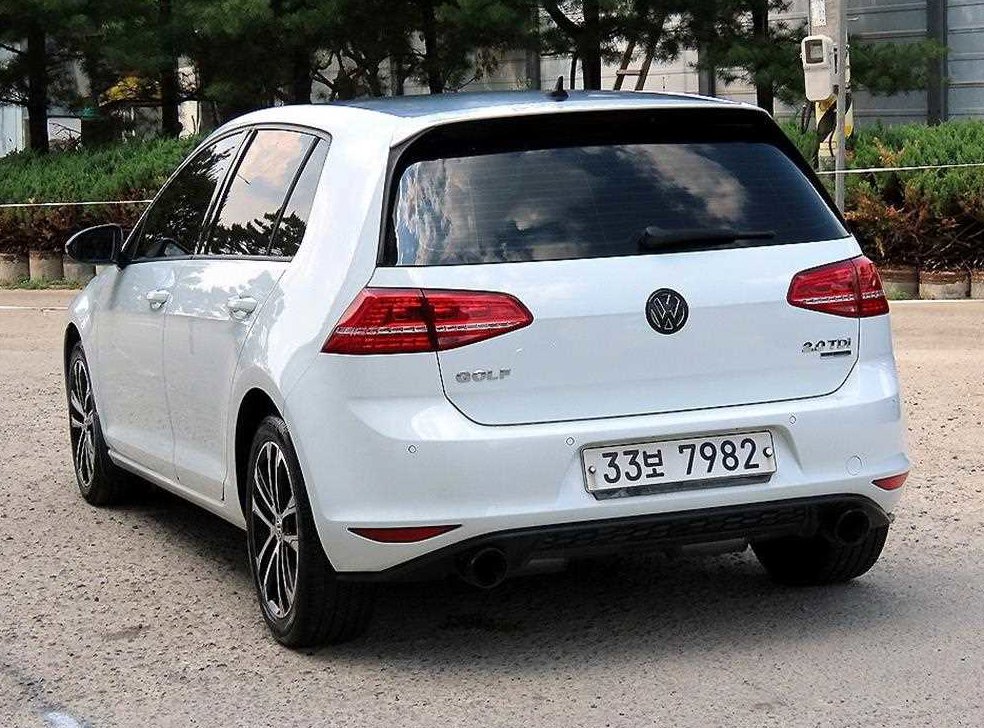 폭스바겐 골프 2.0 TDI 사진 3