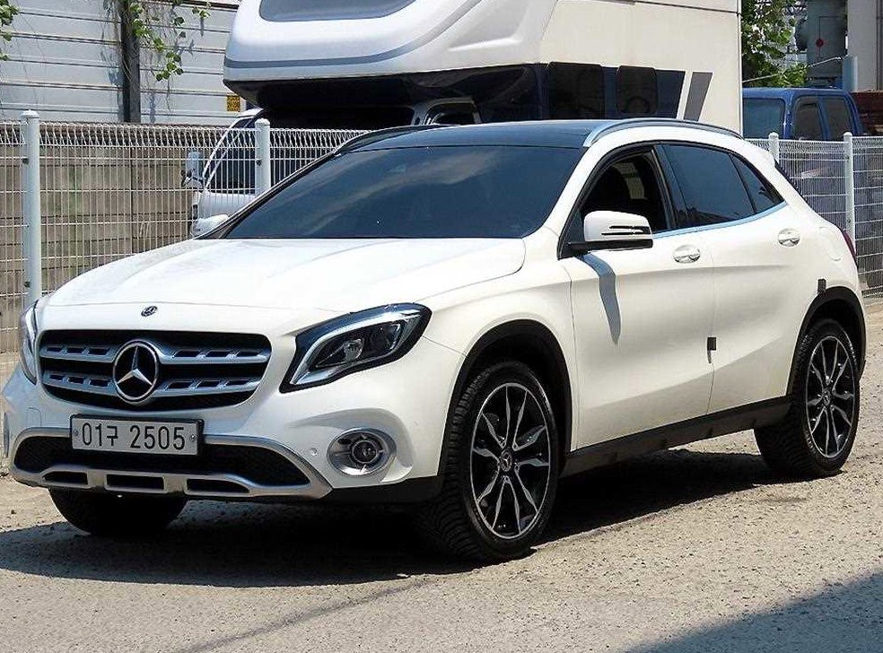 벤츠 GLA 클래스 GLA250 4MATIC 사진 2