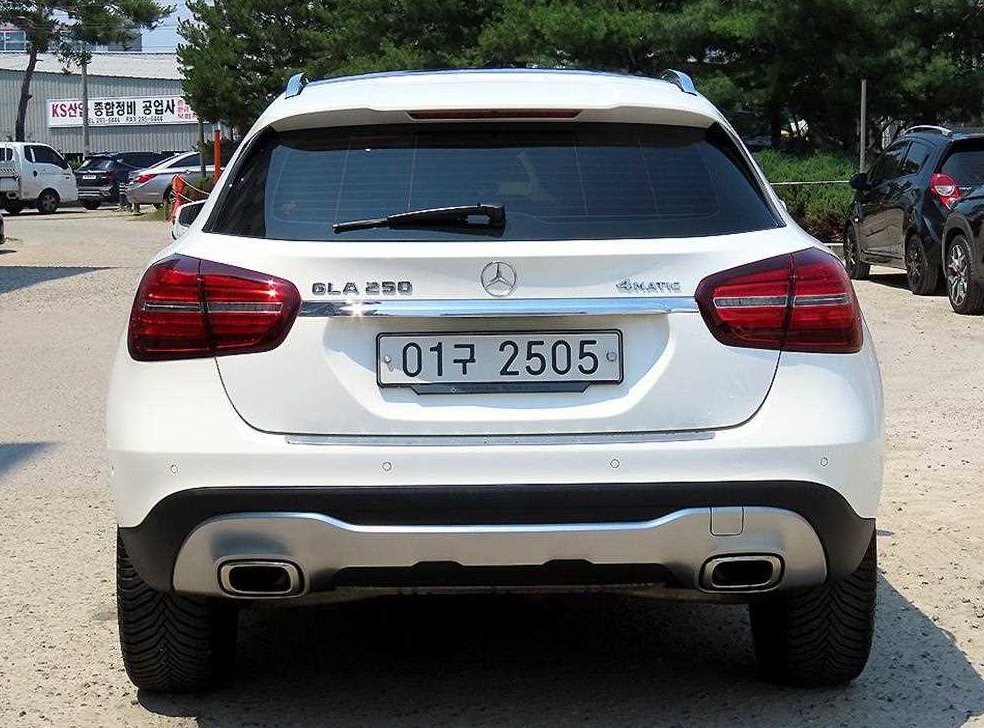 벤츠 GLA 클래스 GLA250 4MATIC 사진 4