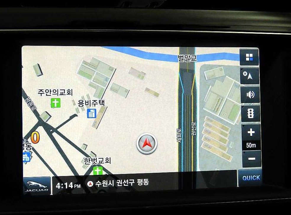 재규어 XE 2.0T 프레스티지 사진 14