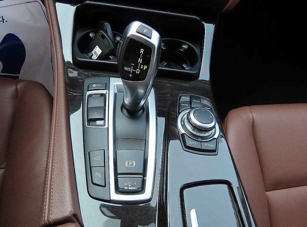 BMW 5시리즈 528i 사진 11