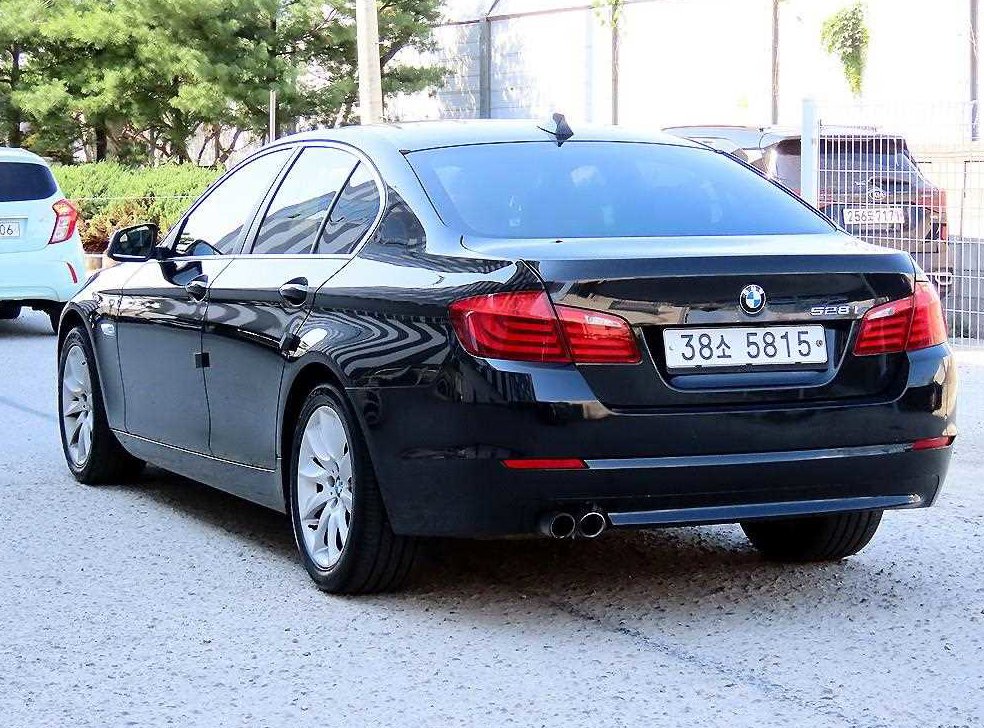 BMW 5시리즈 528i 사진 3