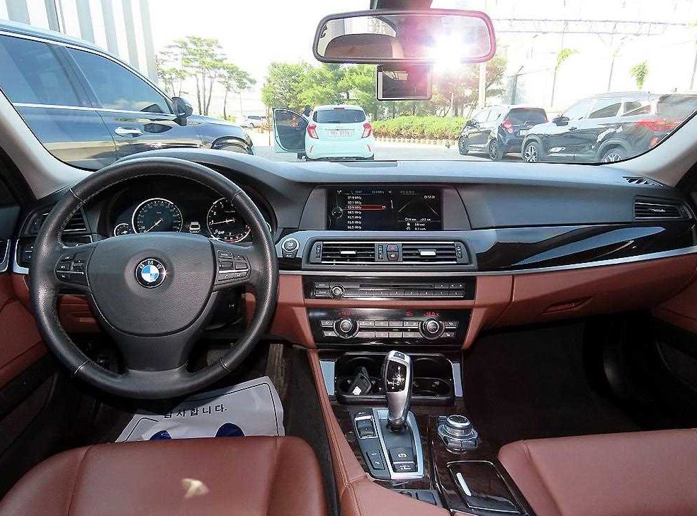 BMW 5시리즈 528i 사진 7
