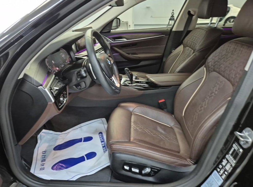 BMW 5시리즈 530i xDrive 럭셔리 사진 11