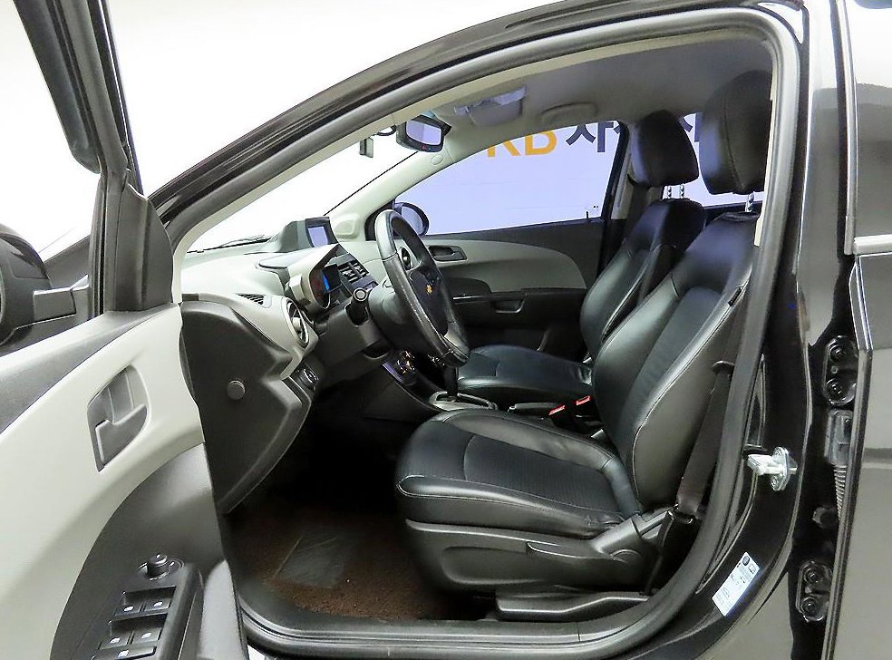 쉐보레 아베오 1.6 L 사진 13