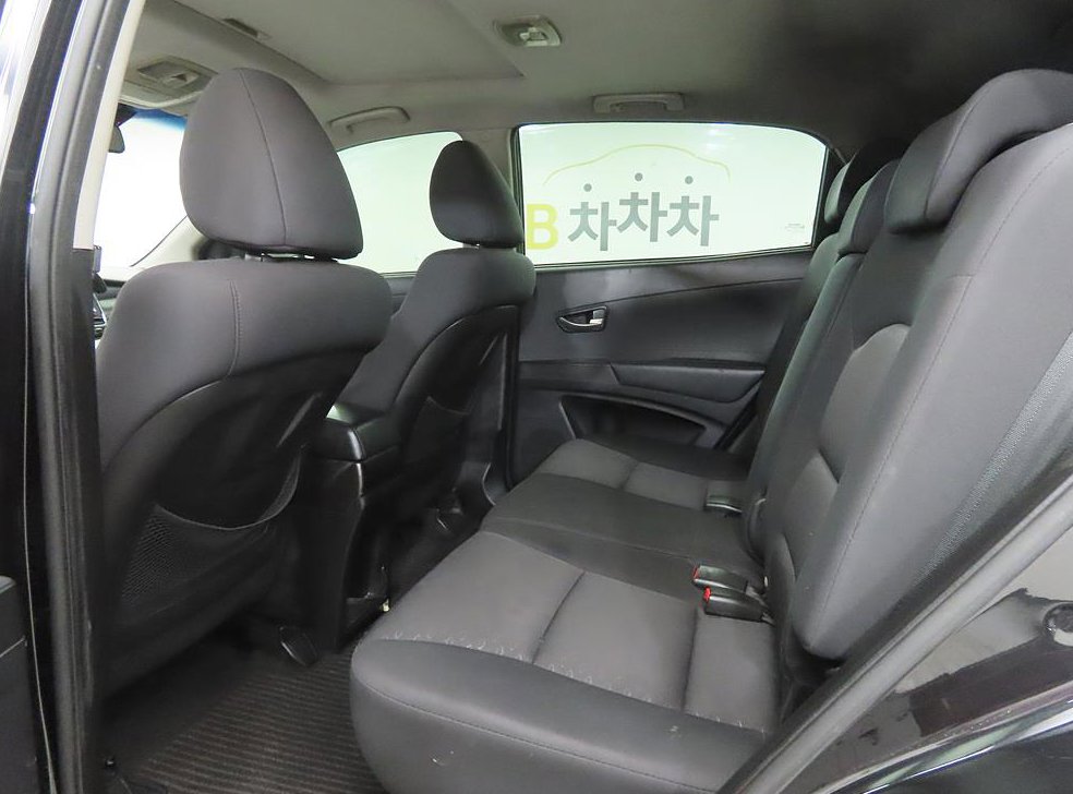 KG모빌리티(쌍용)  코란도 CLUBBY 4WD 사진 6