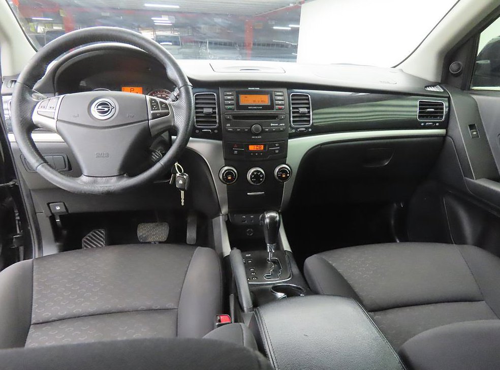 KG모빌리티(쌍용)  코란도 CLUBBY 4WD 사진 7