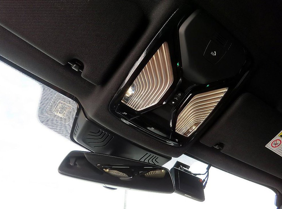 BMW 5시리즈 520d M 스포츠 스페셜 에디션 사진 16