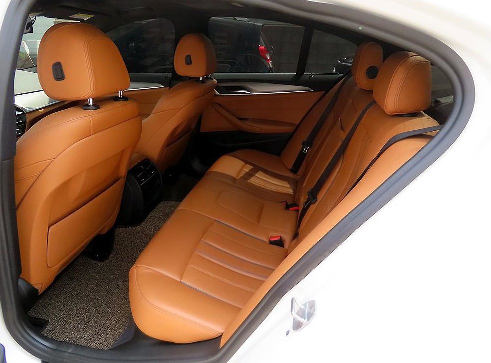 BMW 5시리즈 520d M 스포츠 스페셜 에디션 사진 6