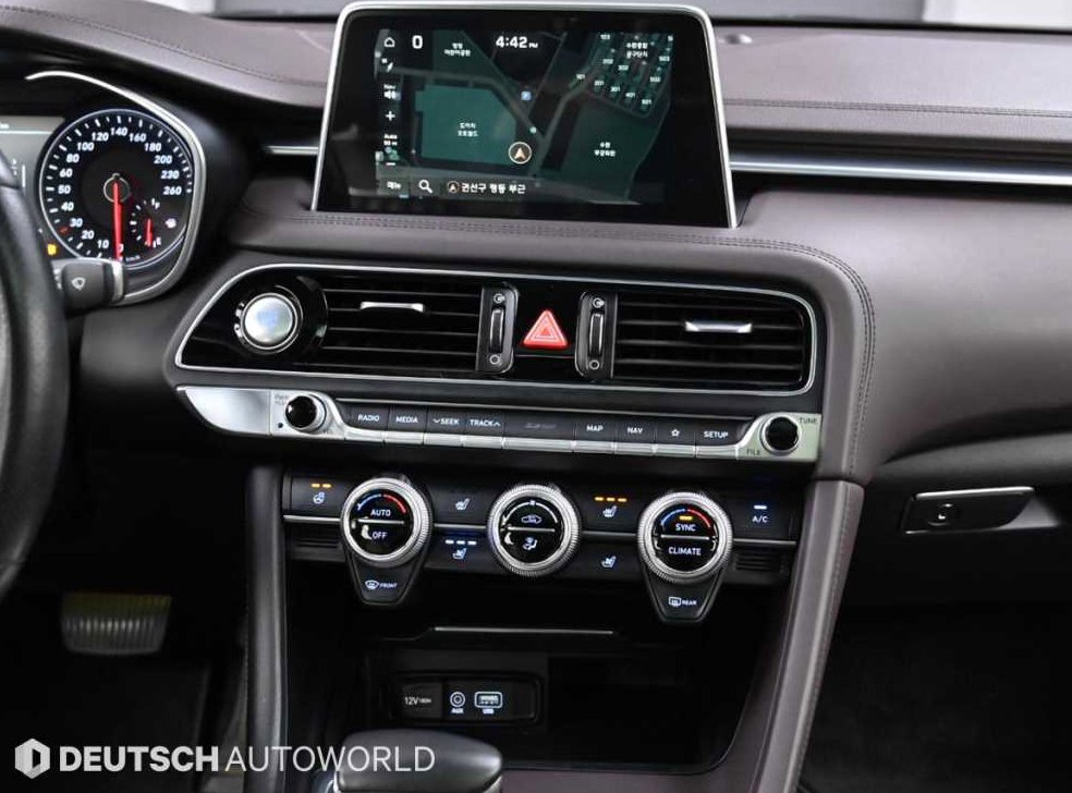 제네시스 G70 2.2D AWD 사진 14