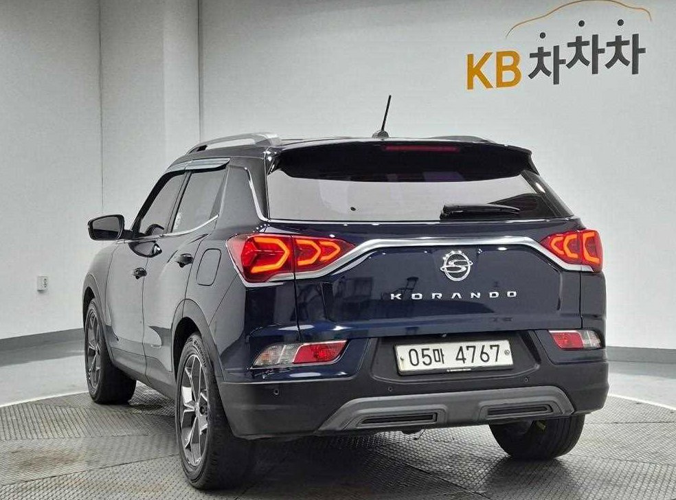 KG모빌리티(쌍용)  코란도 2WD 디젤 1.6 딜라이트 사진 2