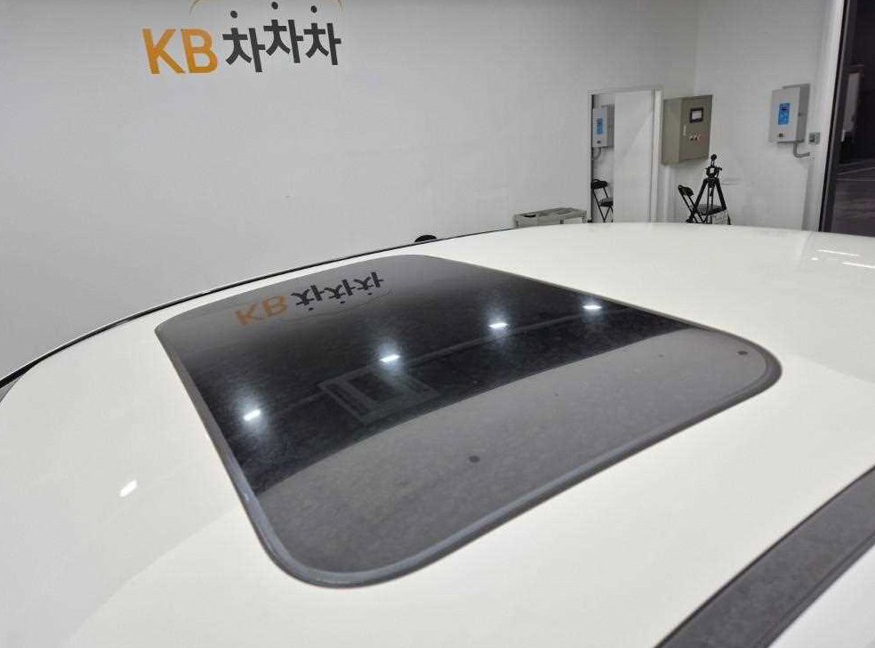 벤츠 E 클래스 E300e 4MATIC 익스클루시브 사진 13