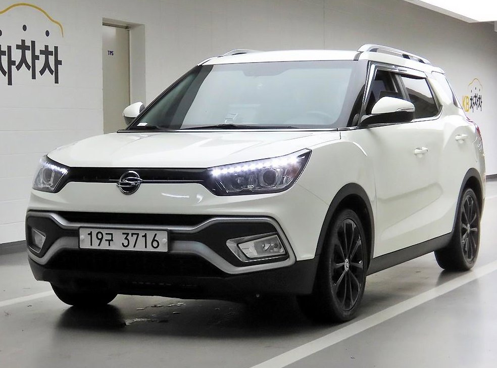 KG모빌리티(쌍용)  티볼리 2WD 디젤 1.6 IX 사진 2