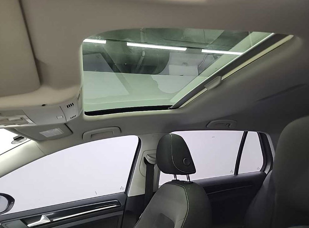 폭스바겐 골프 2.0 TDI 사진 14
