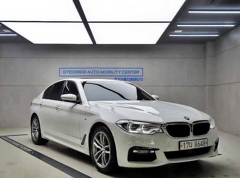 BMW 5시리즈 520d xDrive M 스포츠 플러스