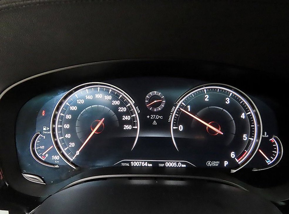 BMW 5시리즈 520d xDrive M 스포츠 플러스 사진 8