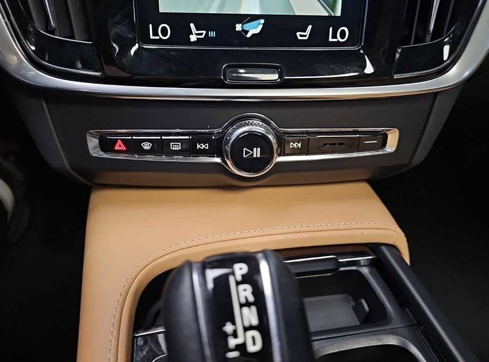 볼보 S90 D5 AWD 인스크립션 사진 10