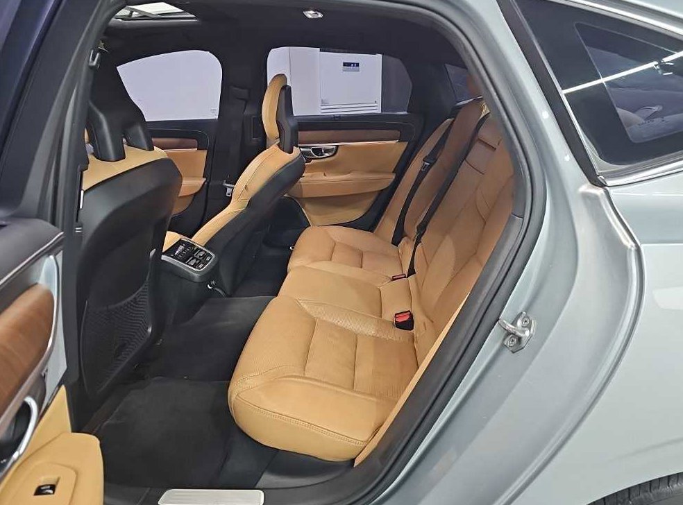 볼보 S90 D5 AWD 인스크립션 사진 12