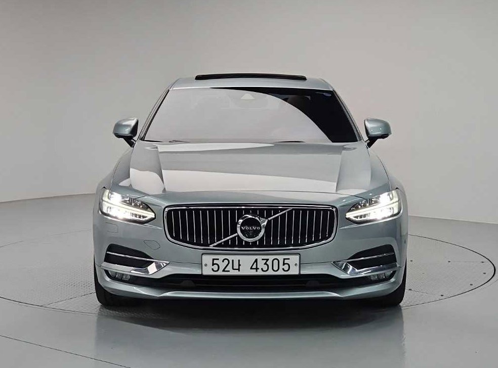 볼보 S90 D5 AWD 인스크립션 사진 2