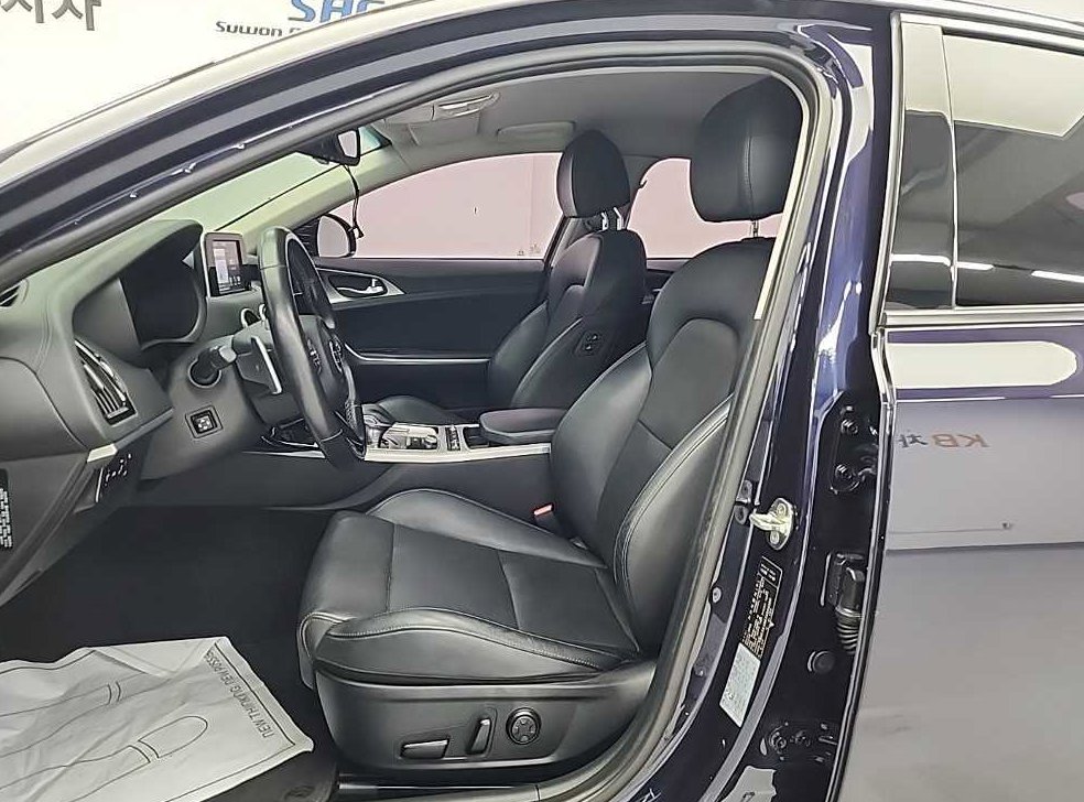 기아 스팅어 디젤 2.2 AWD 사진 11