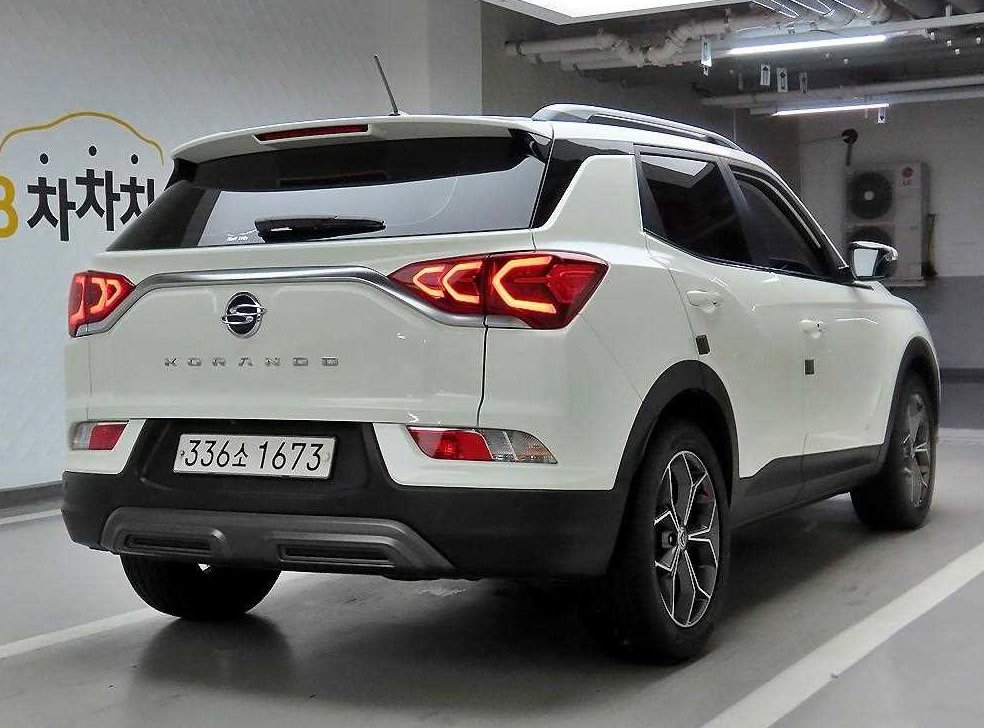KG모빌리티(쌍용)  코란도 2WD 디젤 1.6 C5 플러스 사진 4
