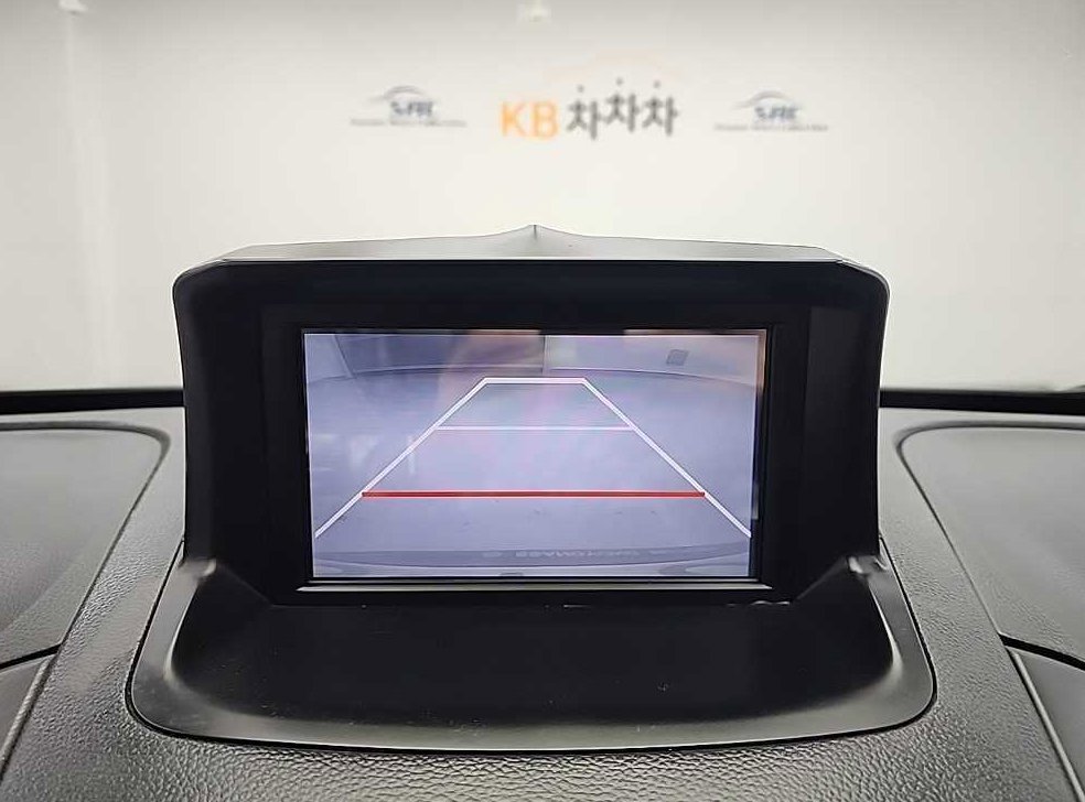 KG모빌리티(쌍용)  티볼리 2WD 디젤 1.6 IX 사진 16