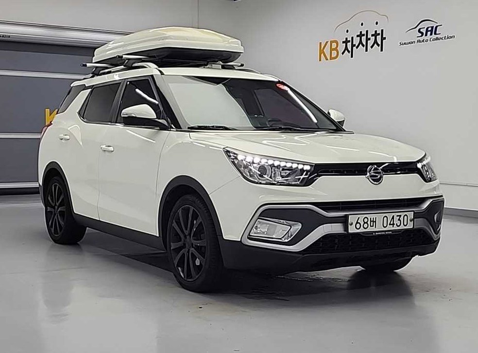 KG모빌리티(쌍용)  티볼리 2WD 디젤 1.6 IX 사진 4