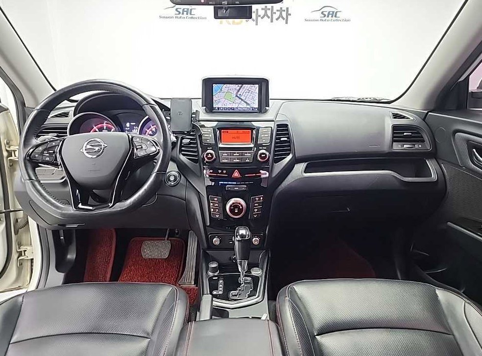 KG모빌리티(쌍용)  티볼리 2WD 디젤 1.6 IX 사진 7