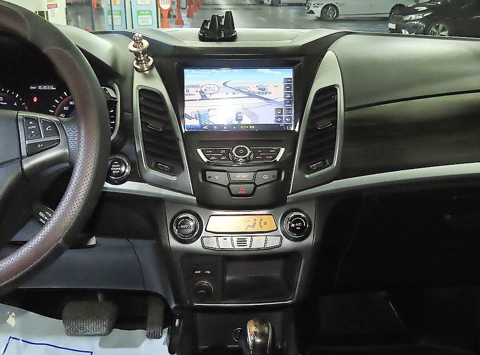 KG모빌리티(쌍용)  코란도 2WD 2.0 CVT 사진 11