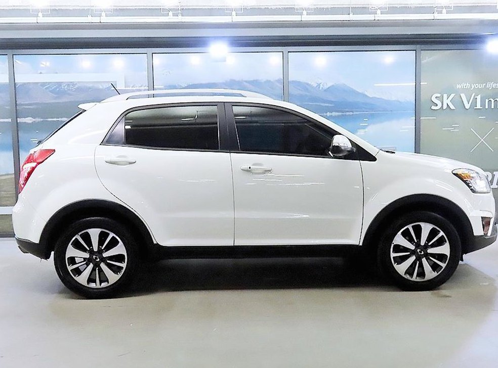 KG모빌리티(쌍용)  코란도 2WD 2.0 CVT 사진 3