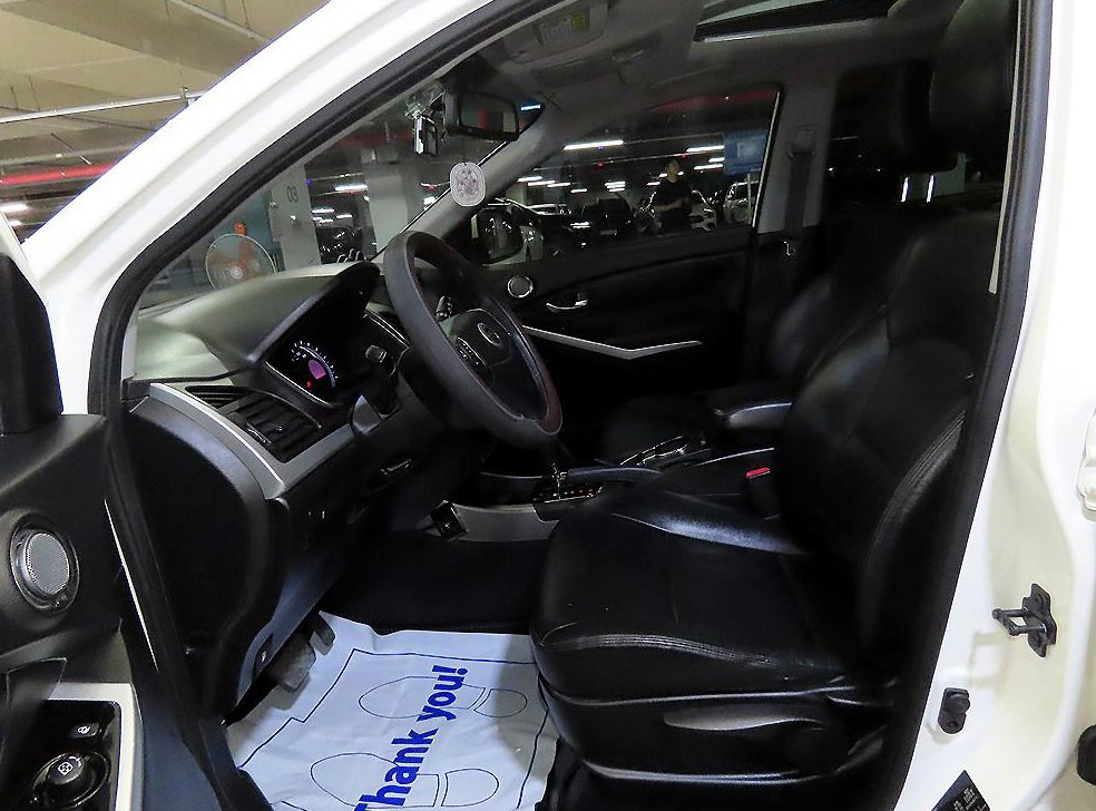 KG모빌리티(쌍용)  코란도 2WD 2.0 CVT 사진 6