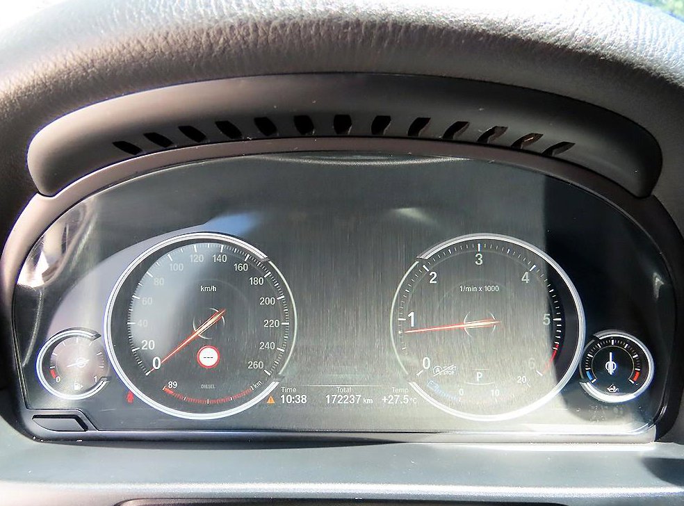 BMW 5시리즈 520d xDrive 사진 9