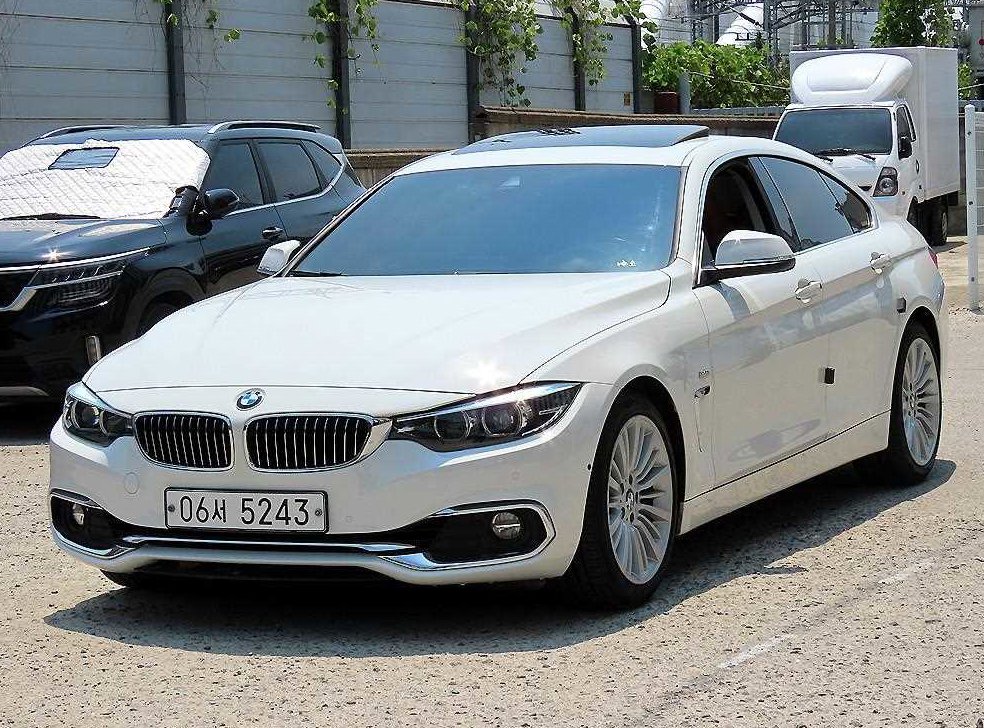 BMW 4시리즈 420i 그란쿠페 럭셔리 사진 2