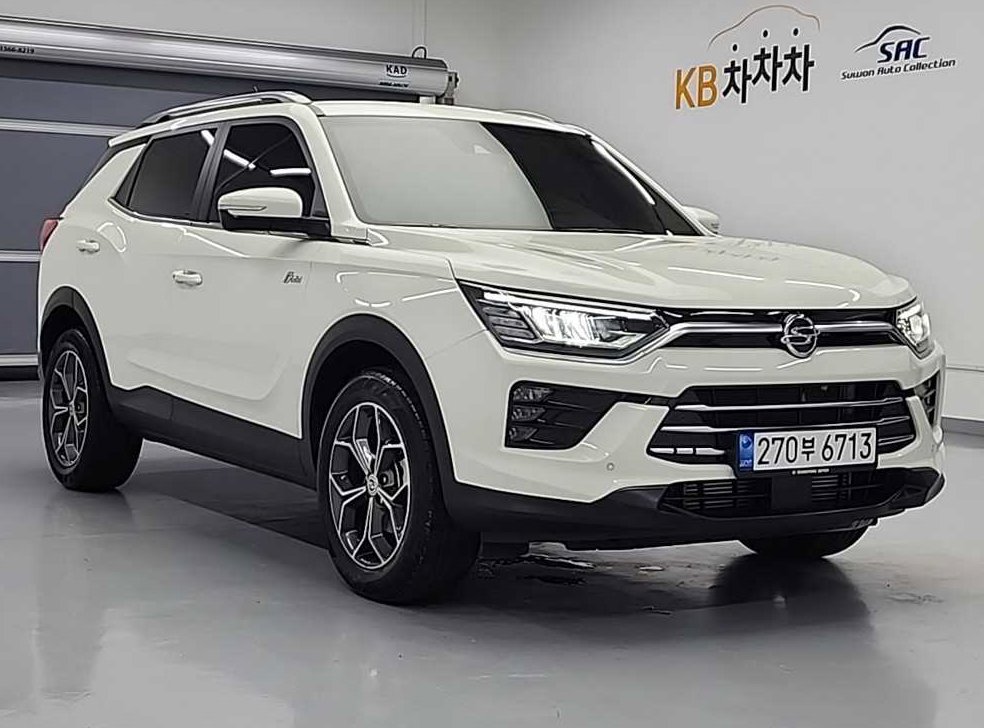 KG모빌리티(쌍용)  코란도 2WD 가솔린 1.5 C5 플러스 사진 4