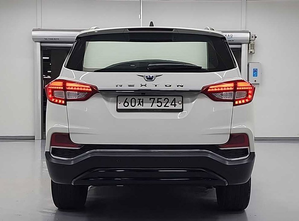 KG모빌리티(쌍용)  렉스턴 디젤 2.2 4WD 사진 3