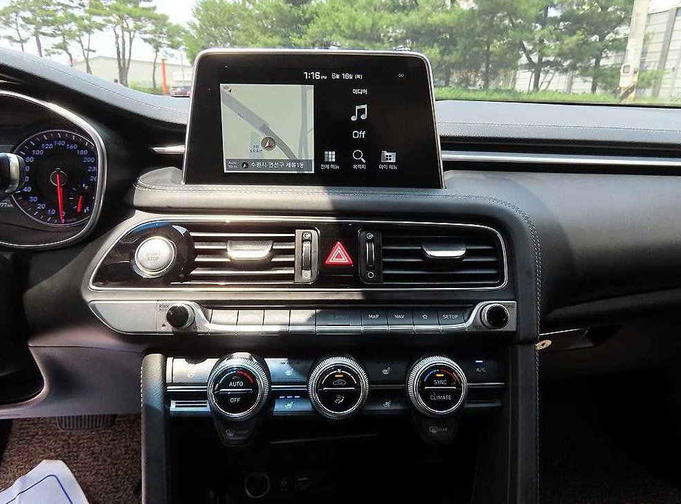 제네시스 G70 2.0T 사진 12