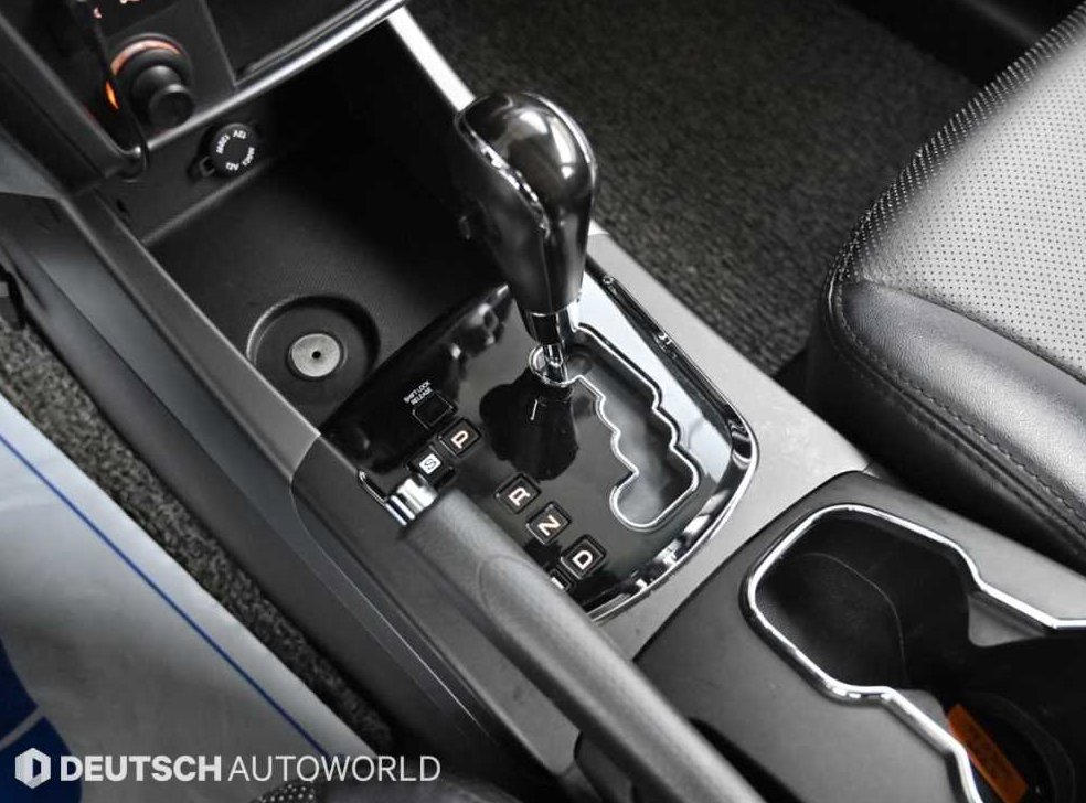 KG모빌리티(쌍용)  코란도 2WD 2.0 CVT 사진 17