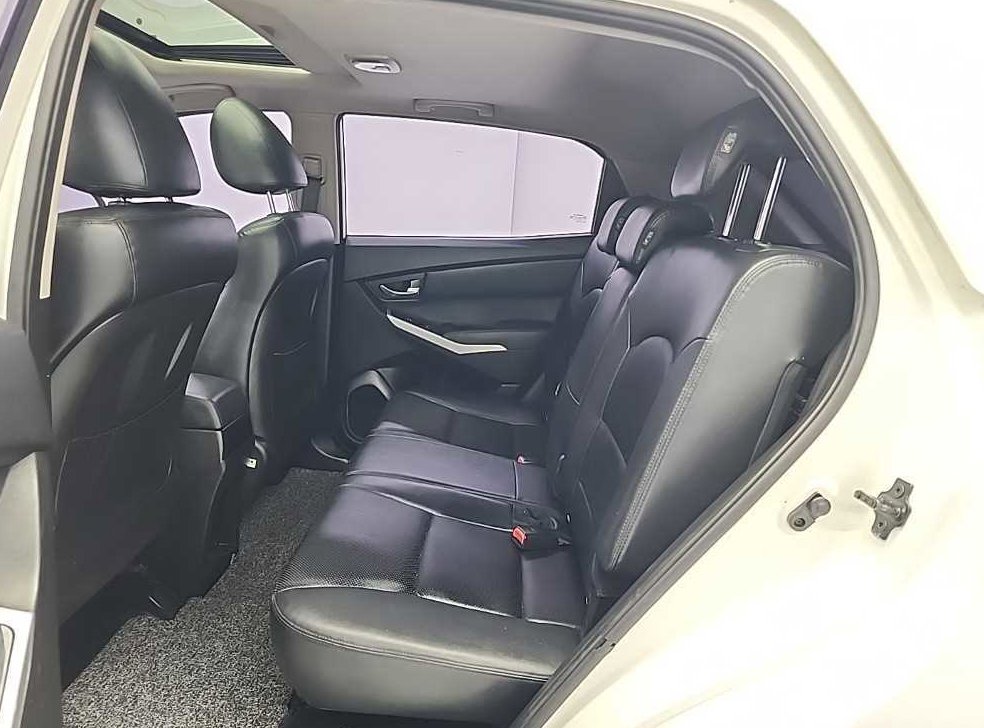 KG모빌리티(쌍용)  코란도 2WD 2.0 CVT 사진 12