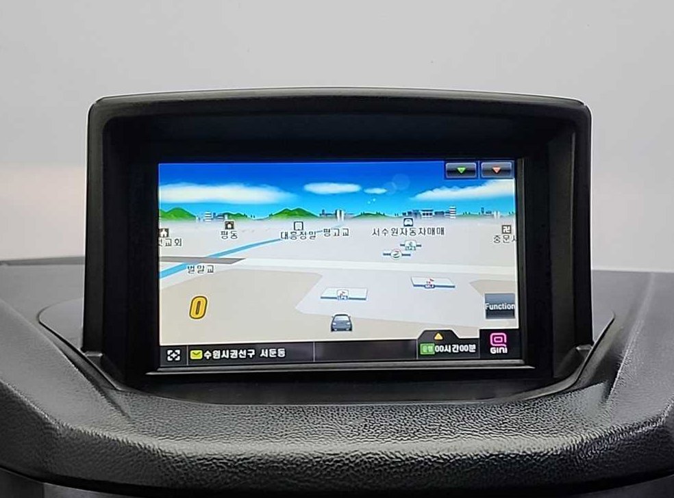 KG모빌리티(쌍용)  코란도 2WD 2.0 CVT 사진 15
