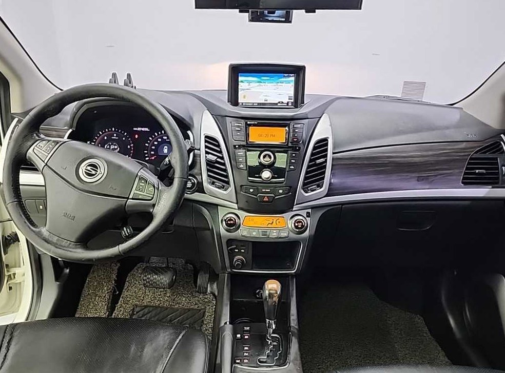 KG모빌리티(쌍용)  코란도 2WD 2.0 CVT 사진 7