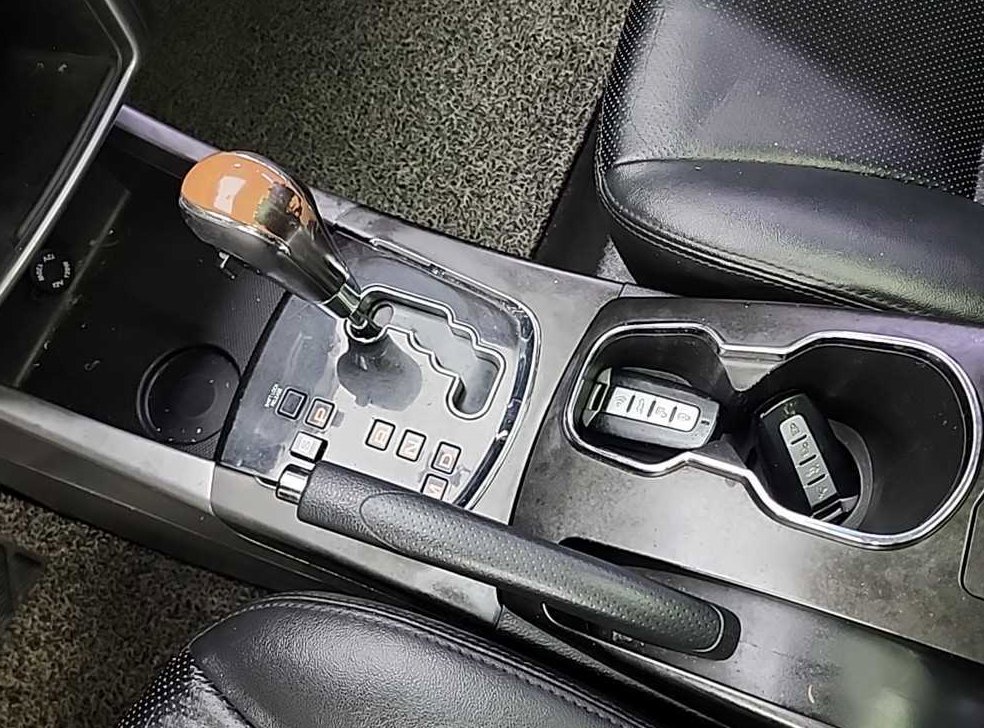 KG모빌리티(쌍용)  코란도 2WD 2.0 CVT 사진 8