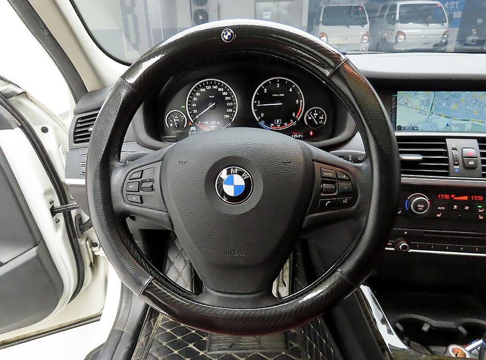 BMW X3 xDrive 20d 하이 사진 7