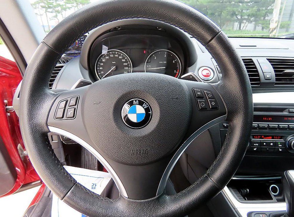 BMW 1시리즈 120d 쿠페 사진 8