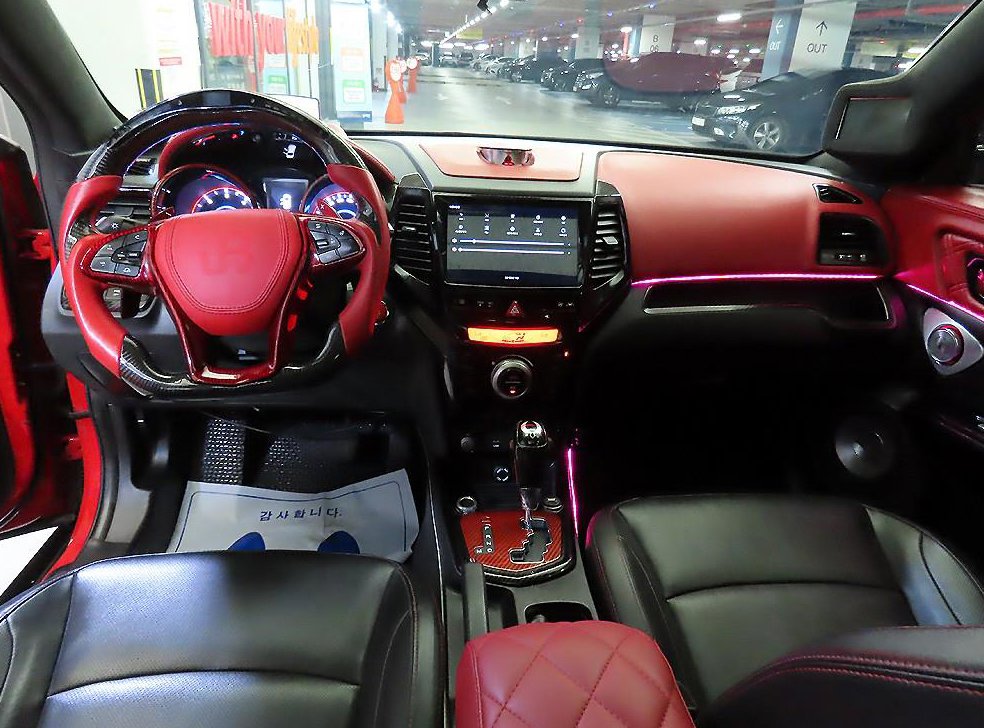 KG모빌리티(쌍용)  티볼리 4WD 디젤 1.6 RX 사진 10