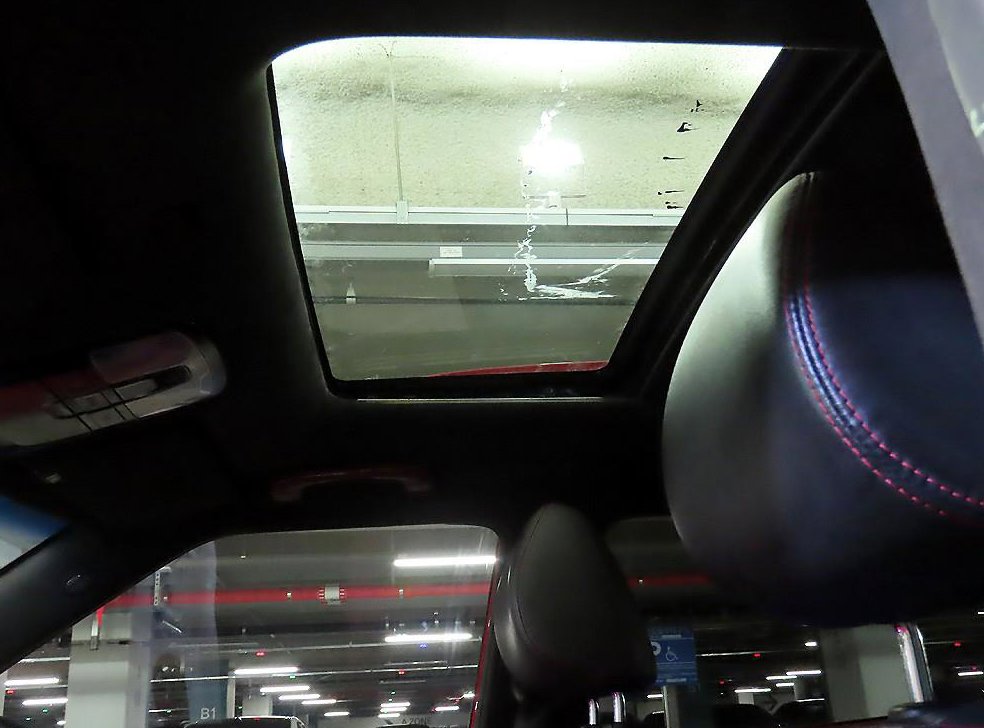 KG모빌리티(쌍용)  티볼리 4WD 디젤 1.6 RX 사진 16