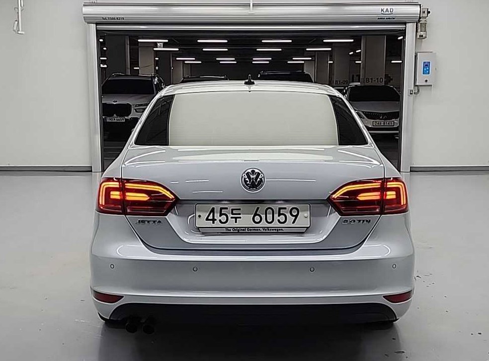폭스바겐 제타 2.0 TDI 사진 3