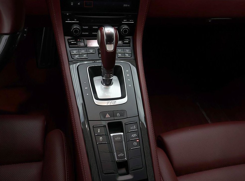 포르쉐 718 4.0 GTS 사진 10